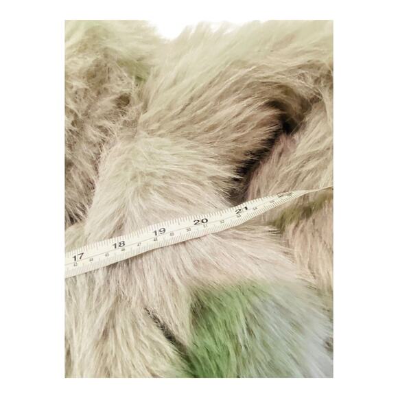 Faux Fur Short Jacket Womens Size Medium Gray Relaxed Fit Long Sleeve - Picture 6 of 6